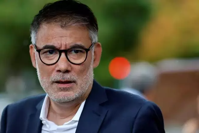 Budget 2026 : le Parti socialiste refuse la censure et permet au gouvernement de passer en force