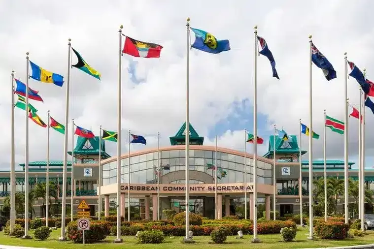 Caricom : le Sénat valide l’adhésion de la Martinique, un choix d’ouverture régionale encadré par l’État
