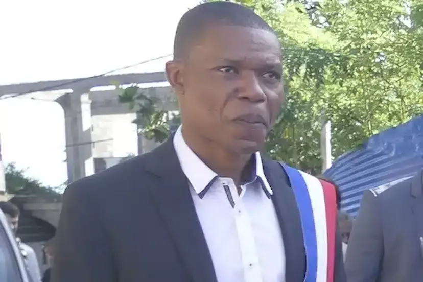 Condamné mais toujours en poste : le maire de Koungou, Assani Saindou Bamcolo, défie l’exigence d’exemplarité publique