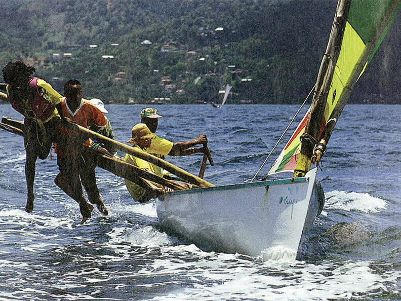 La yole ronde martiniquaise met le cap sur le Sénégal et l’île de Gorée