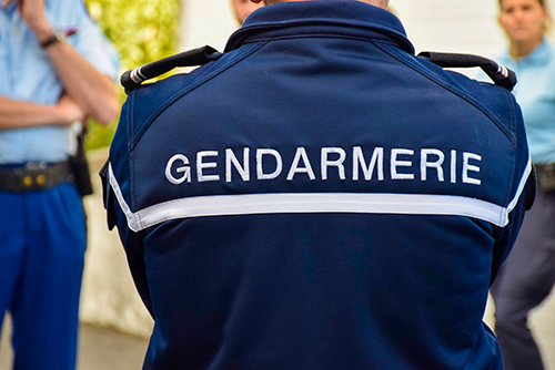 Martinique : de faux gendarmes tentent de soutirer des cartes bancaires