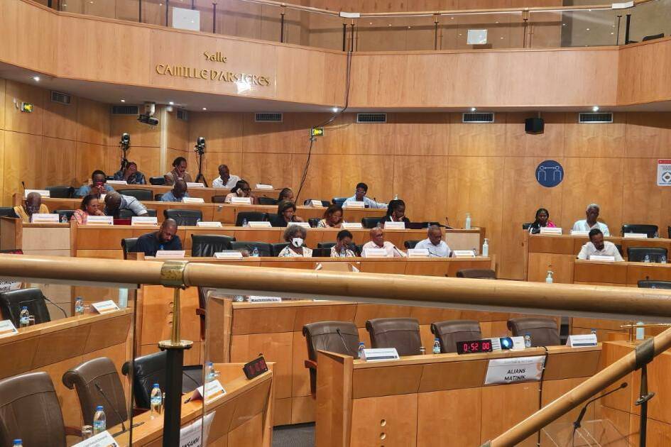 Martinique : l’Assemblée adopte à l’unanimité la création d’une autorité unique de l’eau et de l’assainissement