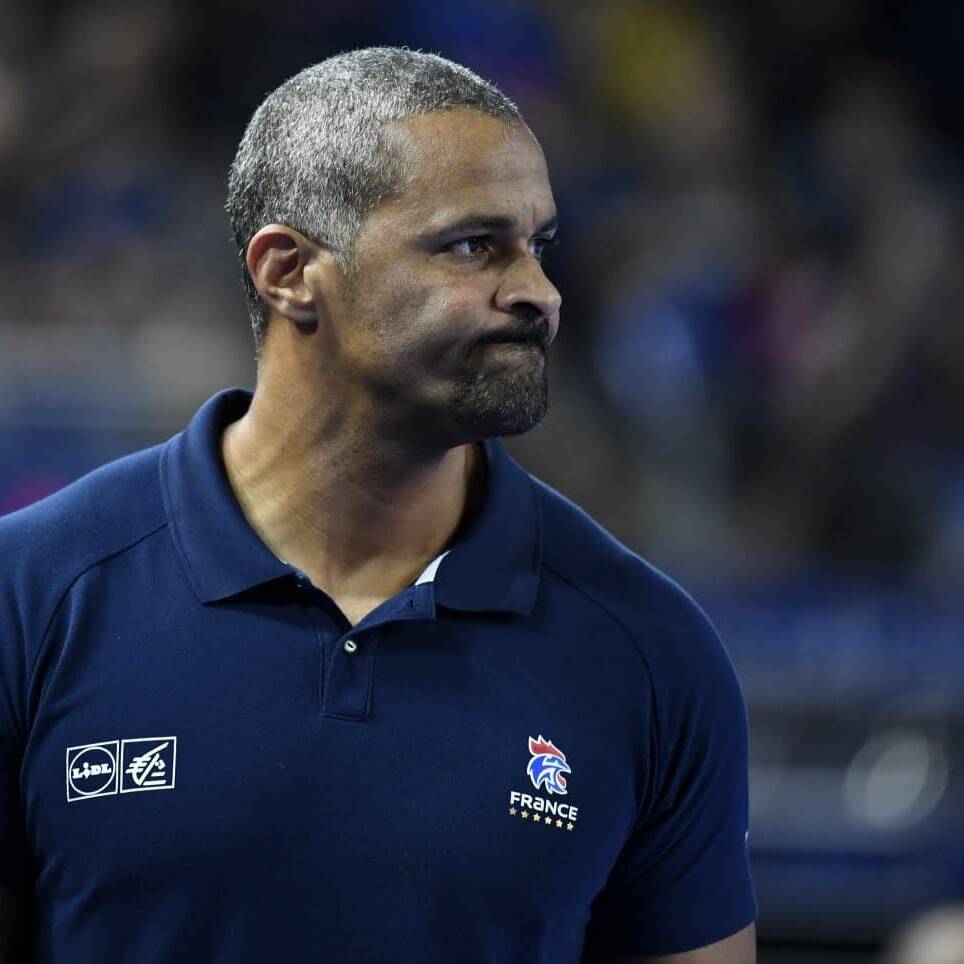 L’US Ivry écarte Didier Dinart après une enquête interne