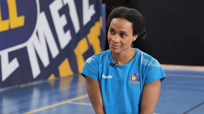 Allison Pineau entre au Panthéon du handball français