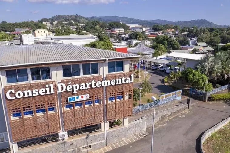 Mayotte devient officiellement une Assemblée unique département-région