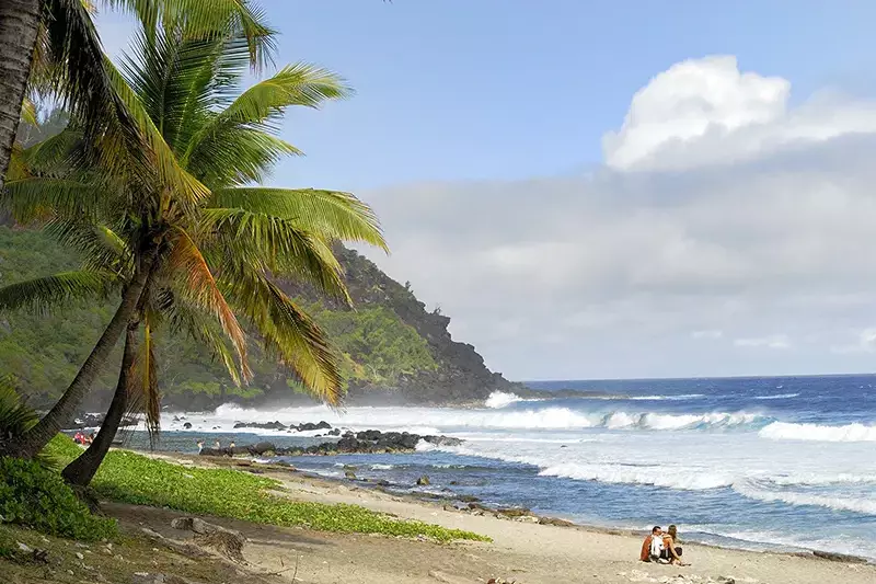 Boucan Canot : baignade interdite après l’observation de requins