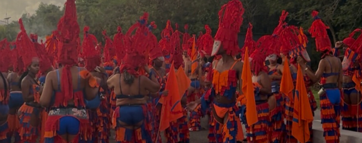 Carnaval de Martinique 2026 : la marée rouge embrase Fort-de-France pour le Mardi Gras