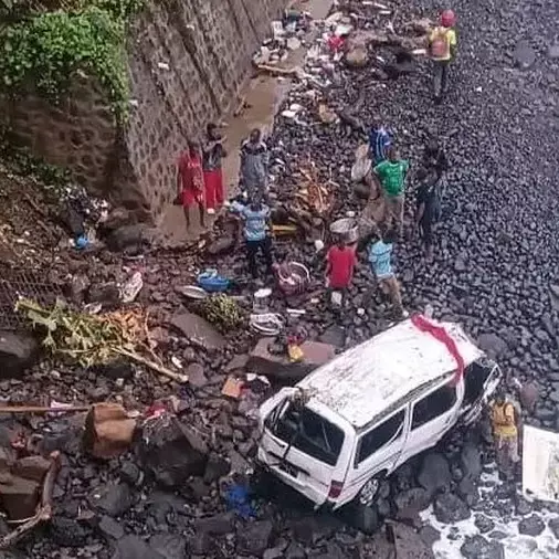 Comores : un minibus emporté par un éboulement, au moins trois morts à Anjouan
