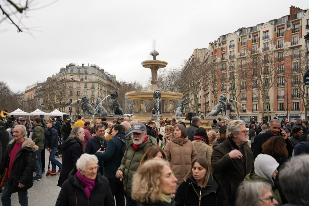 Paris réaménage la place Félix Éboué : hommage à une figure ultramarine, symbole d’une capitale piétonnisée