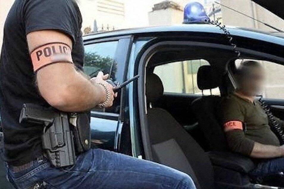 Trafic de drogue : 1 kilo de cocaïne découvert sur deux passagers à La Réunion