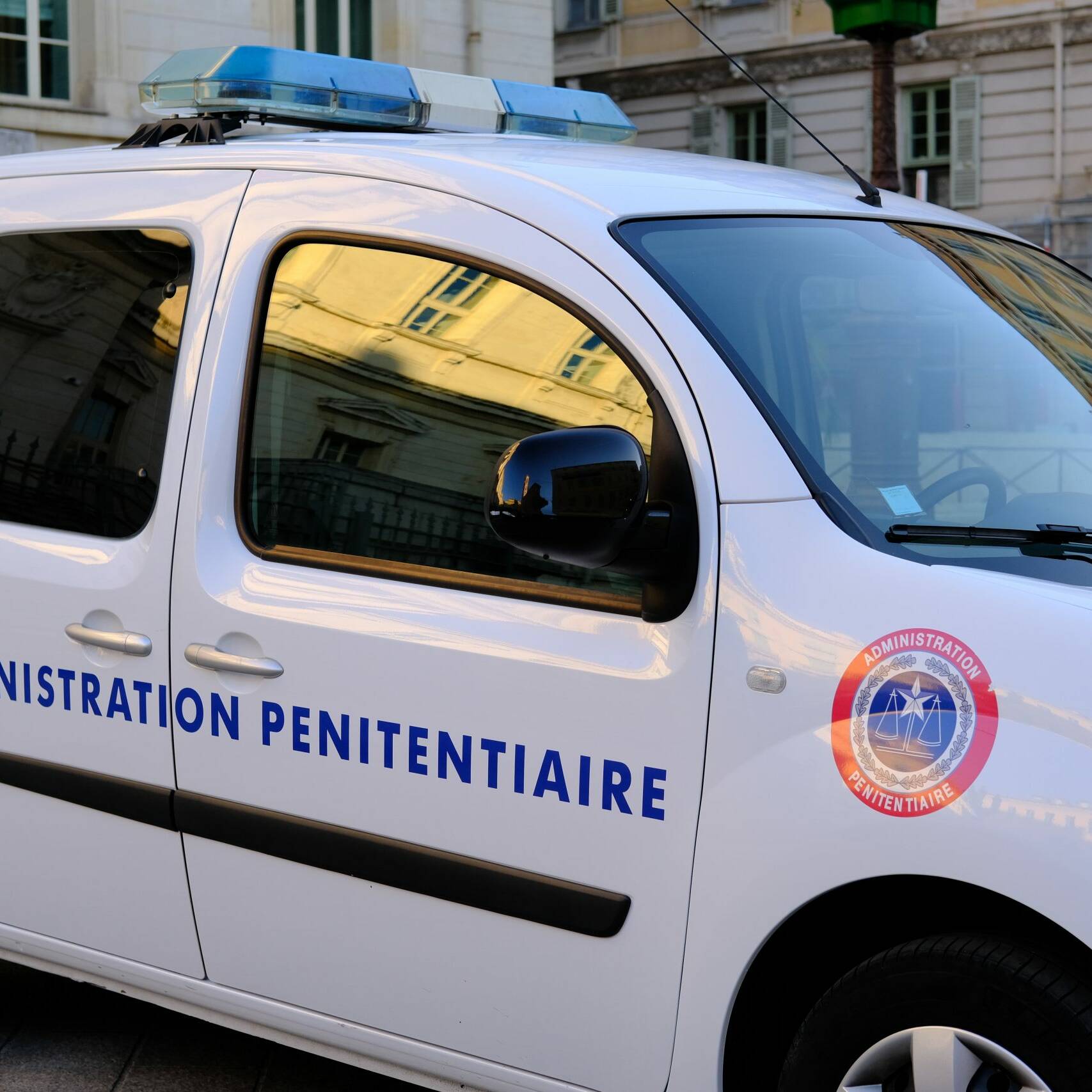 Un homme écope de trois ans de prison pour avoir fait chanter deux lycéens avec une sex-tape