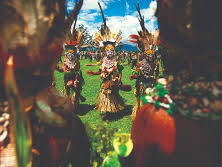 “Time for Papua” : aux Pays-Bas, l’art papou comme cri d’identité et de liberté