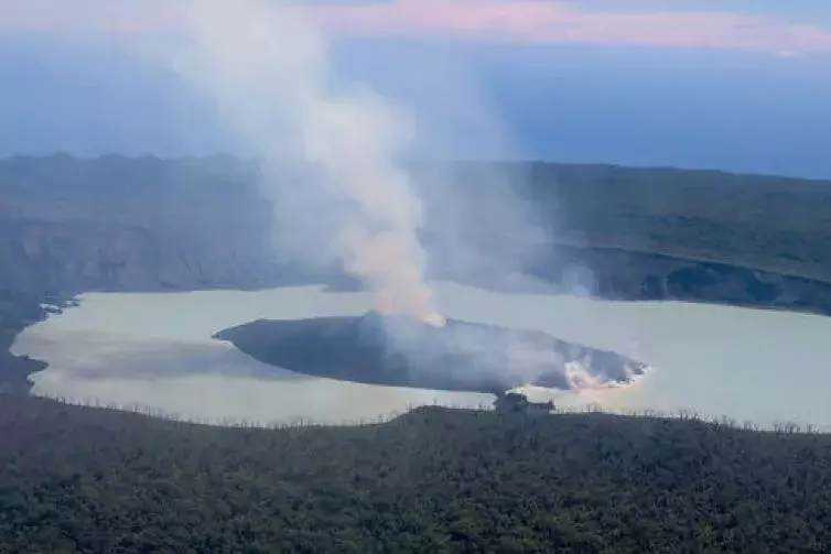 Vanuatu : le volcan Manaro voui toujours en éruption sous surveillance