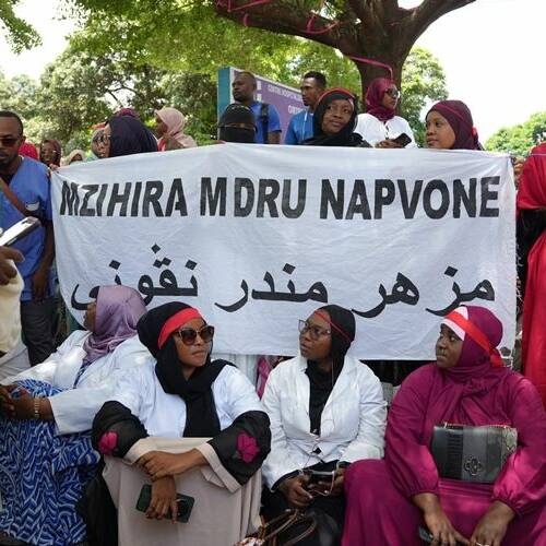 Comores : à El-Maarouf, la santé sous perfusion… et les contractuels coupent le robinet