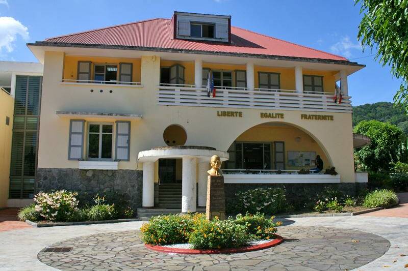 Guadeloupe : à Saint-Claude, une quadrangulaire sous tension pour le second tour