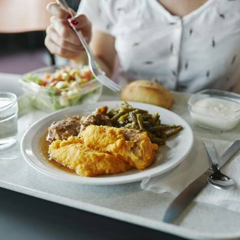 Guadeloupe : le repas étudiant à 1€ déjà largement appliqué, mais l’eau reste un défi majeur