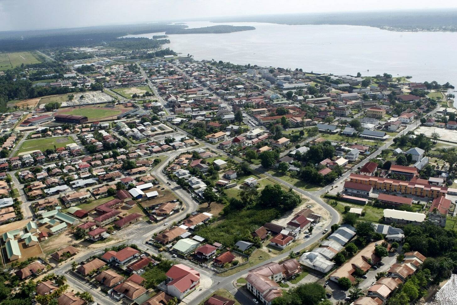 Guyane : l’économie informelle s’impose comme un pilier de la survie quotidienne