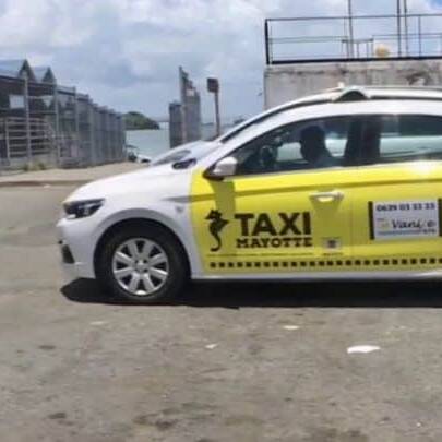 Mayotte : les taxis défient le Caribus et réclament des règles claires à Mamoudzou