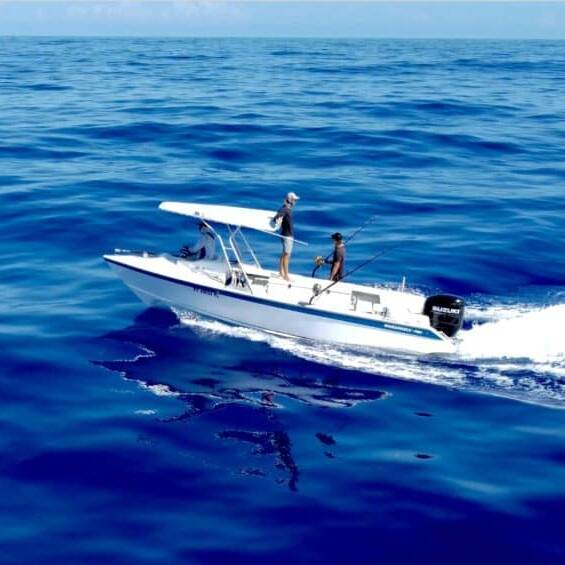 Ouvéa à tout prix: quand les blocages poussent des touristes sur un bateau de pêche