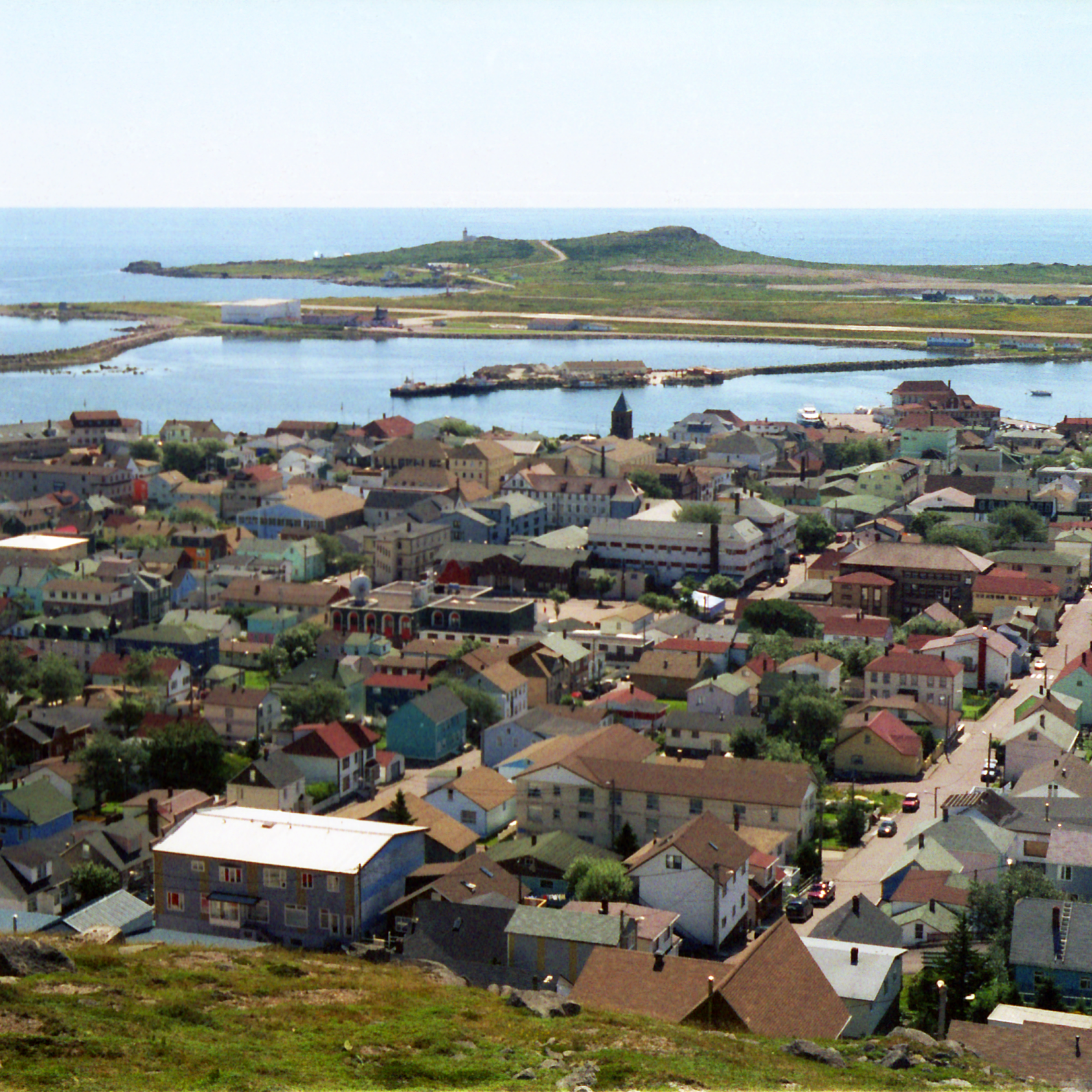 Saint-Pierre-et-Miquelon, ce « caillou » qui rappelle à la France qu'elle a une mémoire