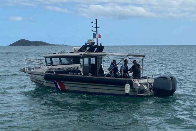 Guadeloupe : une nouvelle brigade nautique pour reprendre le contrôle du littoral