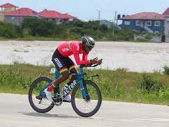 Cyclisme : John Briton s’impose à Saint-Laurent-du-Maroni et confirme sa forme
