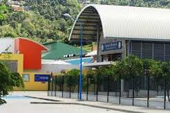 Martinique : les élèves du collège Robert 3 de retour en classe malgré la crise des sargasses