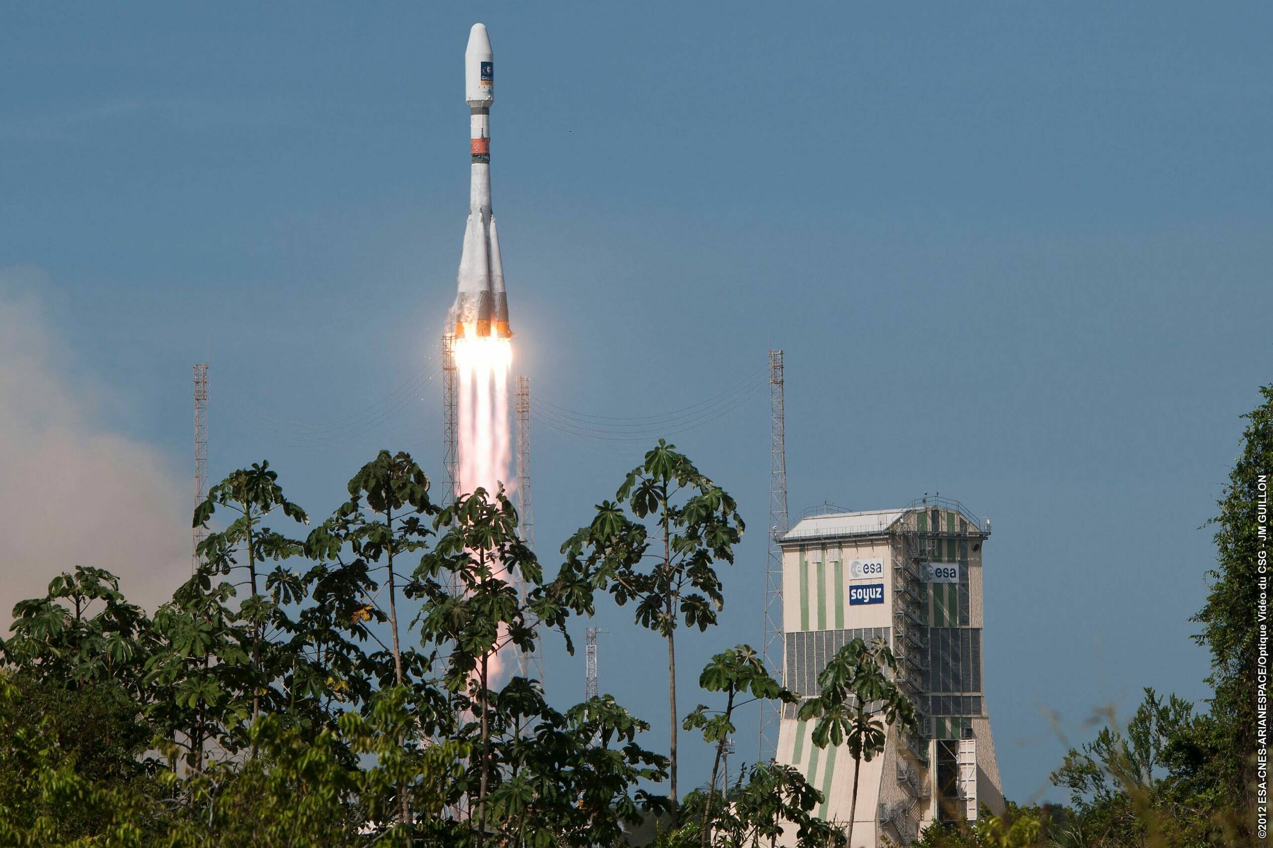 Kourou : les députés valident un renforcement de la confidentialité au Centre spatial guyanais
