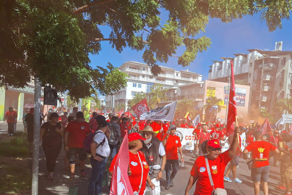 1er mai à La Réunion: quand l'addition à la pompe met le feu aux slogans