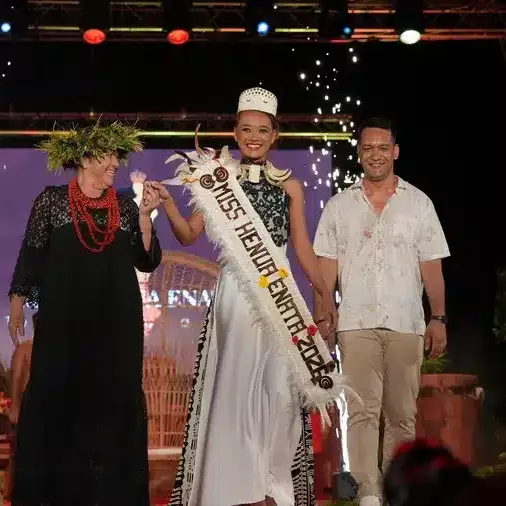 Emilia Scallamera, première Miss Henua Enata: la fierté marquisienne sur scène, la France en héritage
