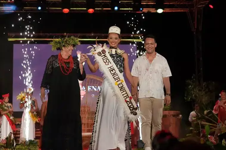 Emilia Scallamera, première Miss Henua Enata: la fierté marquisienne sur scène, la France en héritage