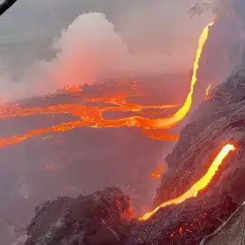 La Réunion : l’éruption du Piton de la Fournaise a créé une plateforme de 8,5 hectares sur l’océan