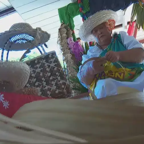 Mama Mélia, 76 ans et la main ferme: quand le pae'ore résiste au grand oubli