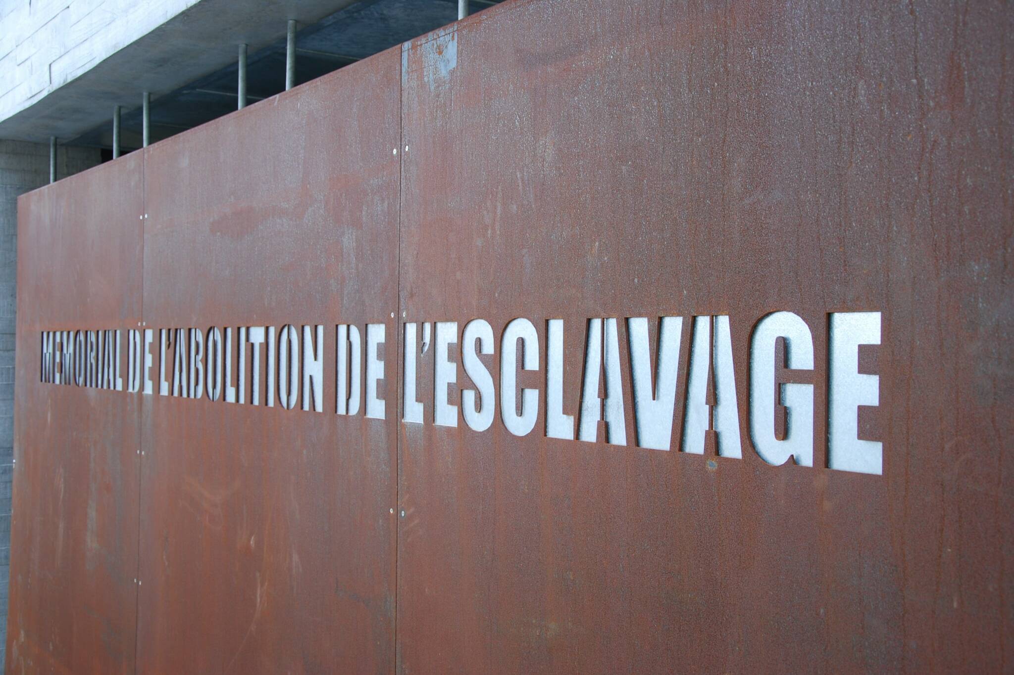 Quand la mémoire devient une prison. Chronique d’un enfant de Césaire