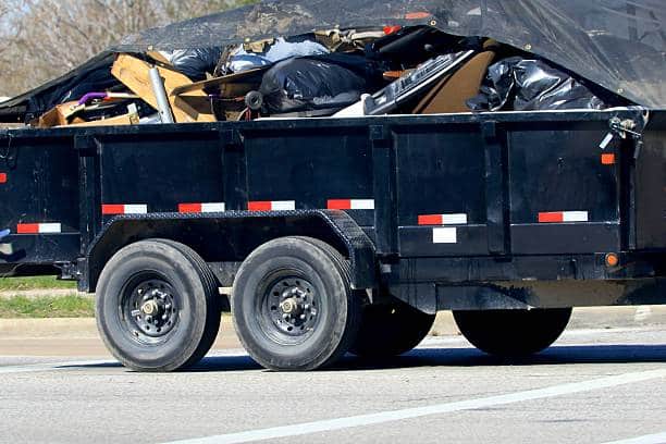 À Miquelon, une mobilisation citoyenne contre les déchets abandonnés dans la nature