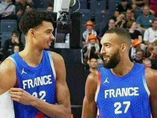 NBA : duel 100 % français entre Wembanyama et Gobert en play-offs