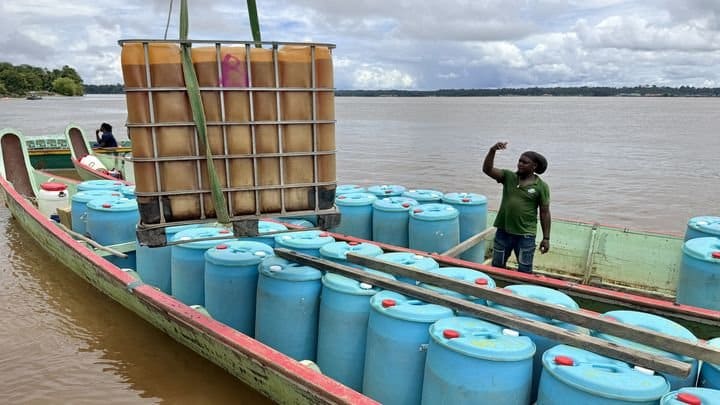 Les transporteurs fluviaux de Guyane relancent leur syndicat pour structurer la profession