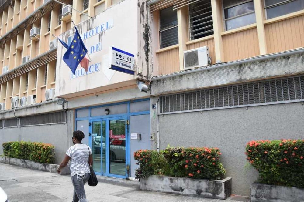 Fonction publique : les congés bonifiés ne sont pas remis en cause malgré les contraintes budgétaires