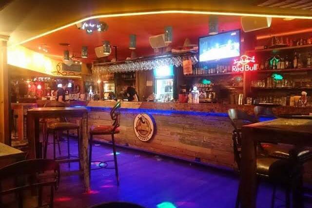 Nouvelle-Calédonie : bars et restaurants se mobilisent pour France-Espagne