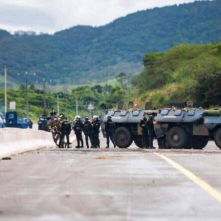 Nouvelle-Calédonie : l’État défend la réduction des renforts de gendarmerie et assure rester « pleinement mobilisé »