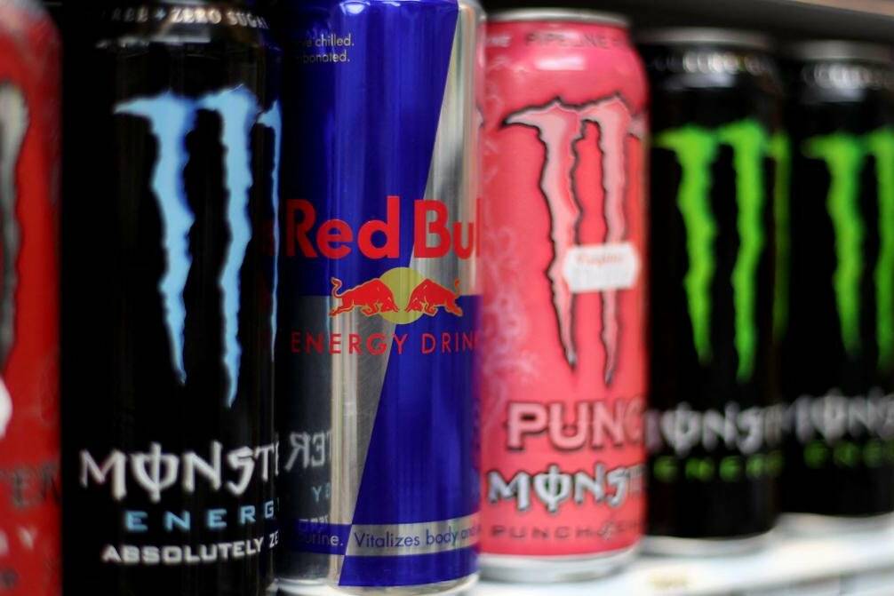 Boissons énergisantes : un rapport parlementaire veut interdire leur vente aux moins de 16 ans