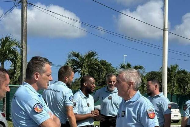 Guadeloupe : deux gendarmes blessés par balles aux Abymes, le secteur de Perrin bouclé
