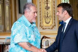 Polynésie française : Brotherson annonce une invitation de l’Élysée, le dialogue avec Paris s’ouvre enfin