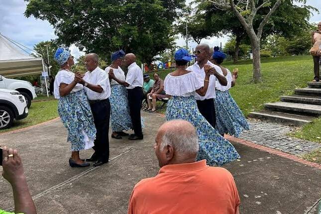 Sainte-Rose célèbre ses centenaires lors de la Semaine bleue