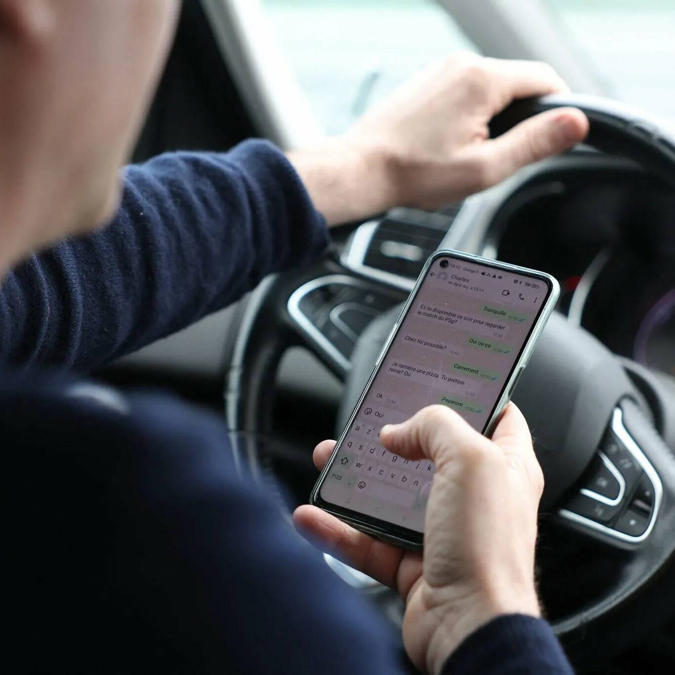 Téléphone au volant : la Polynésie française va-t-elle s’aligner sur les nouvelles sanctions métropolitaines ?